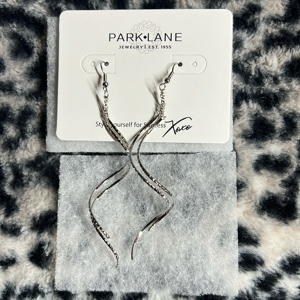 Whisper Pierced Earrings Sliver